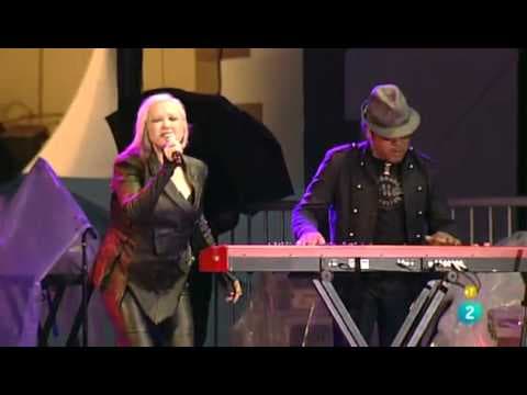 Cyndi Lauper — Heineken Jazzaldia 2011