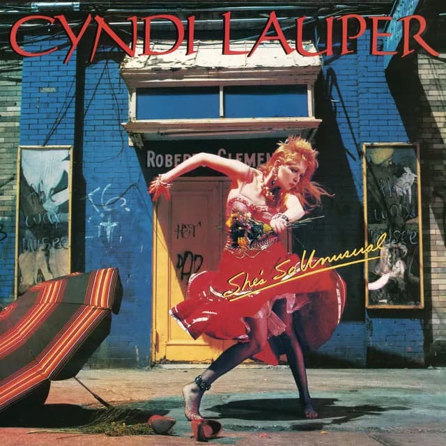 Capa de She's So Unusual